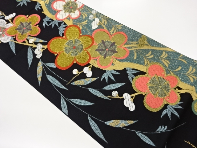 梅に草花模様織り出し袋帯